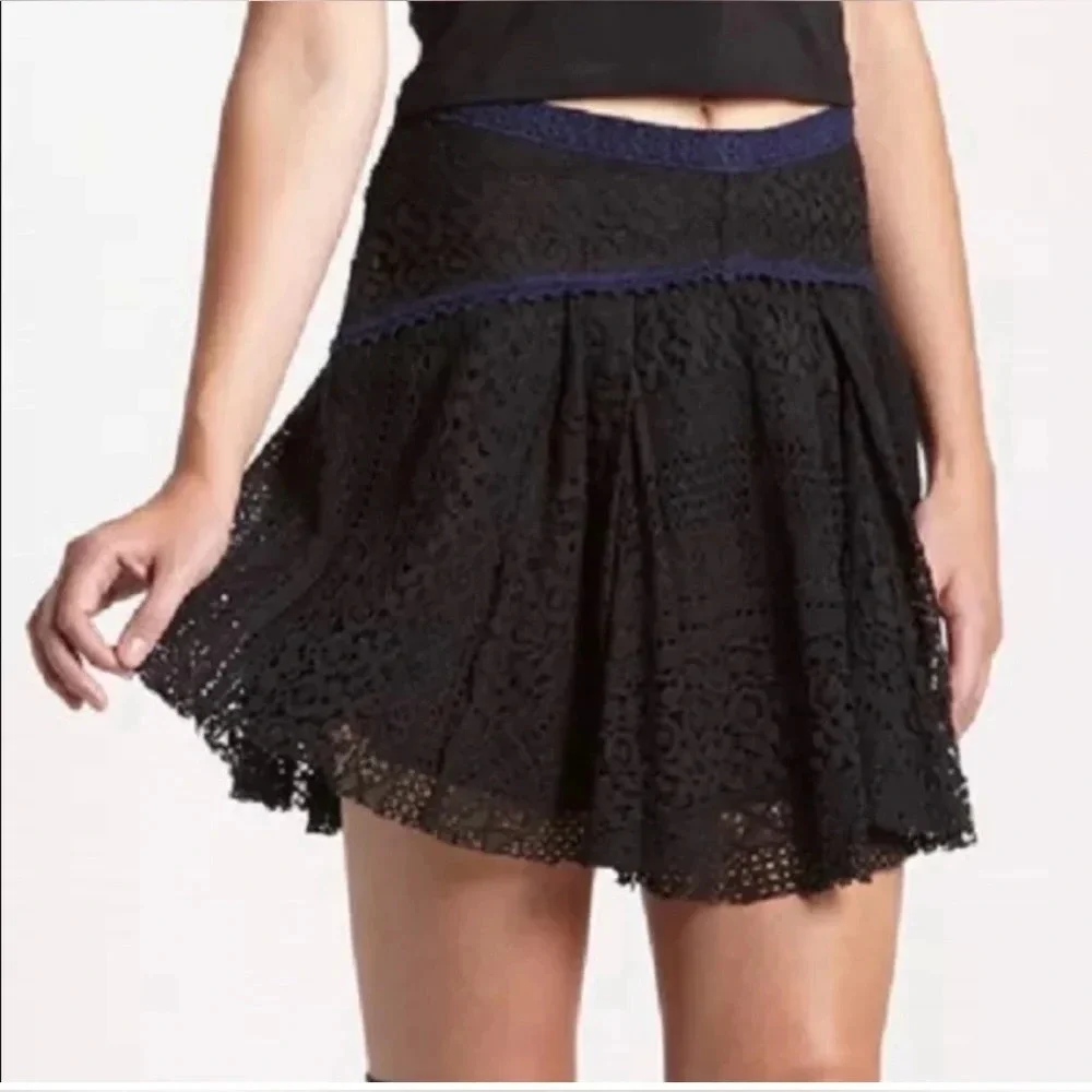 Free People Apple Of My‎ Eye Crochet Mini Skirt Size 10